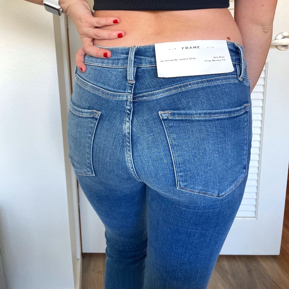 Super Comfortable Frame Denim mid rise skinny jeans